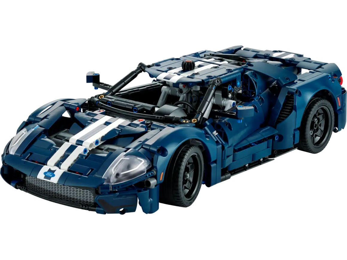 2022 Ford GT F1 and Supercar LEGO kits are a racing and car dream