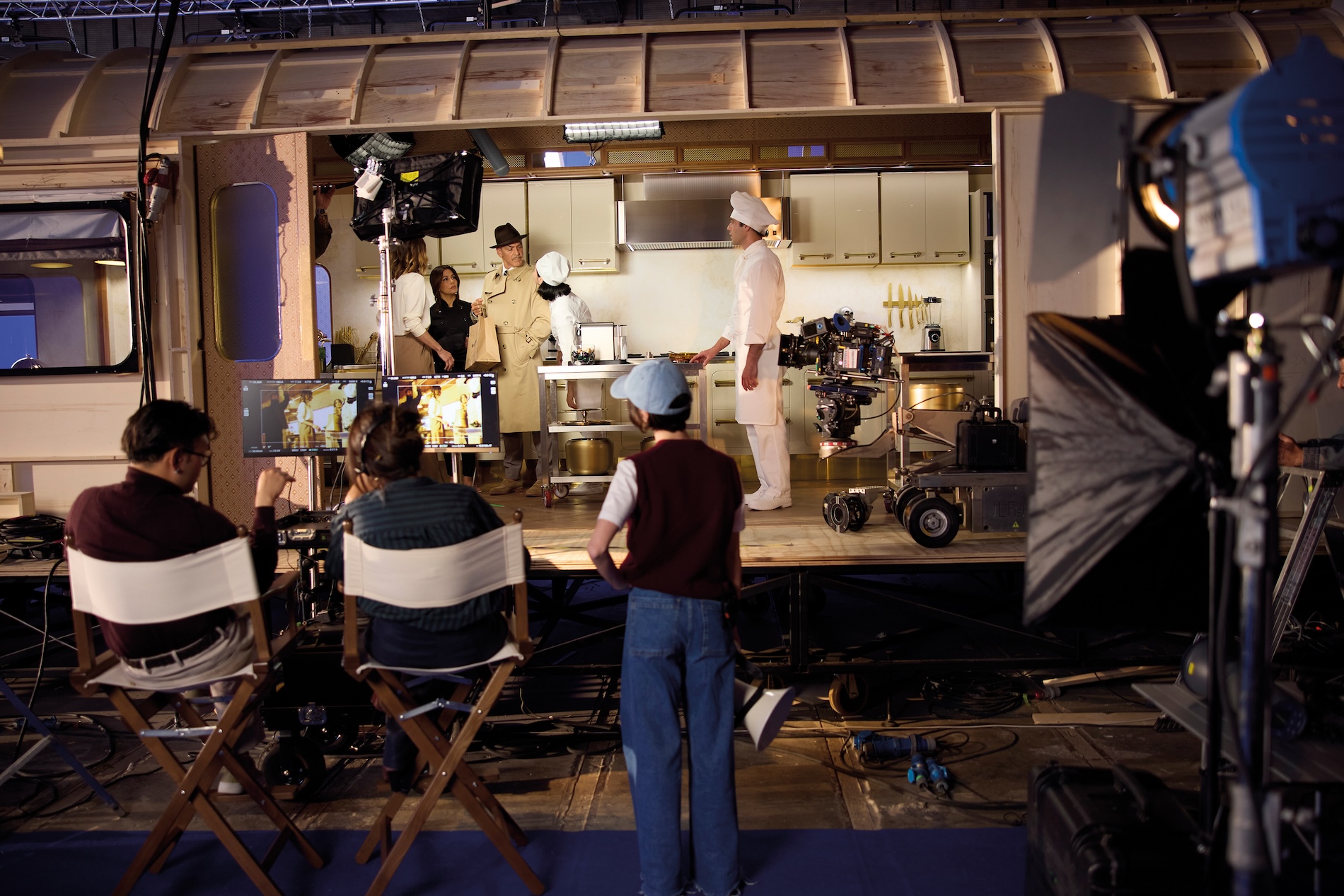 Detective commercial spot for Nespresso Canada with George Clooney Eva Longoria Kim Go Eun and Camille Cottin on set BTS