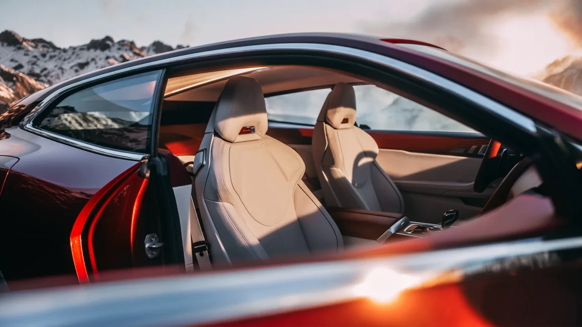 
BMW Speedtop INTERIOR, DRIVER AND PASSENGER SEATS. (Photo: Courtesy)
