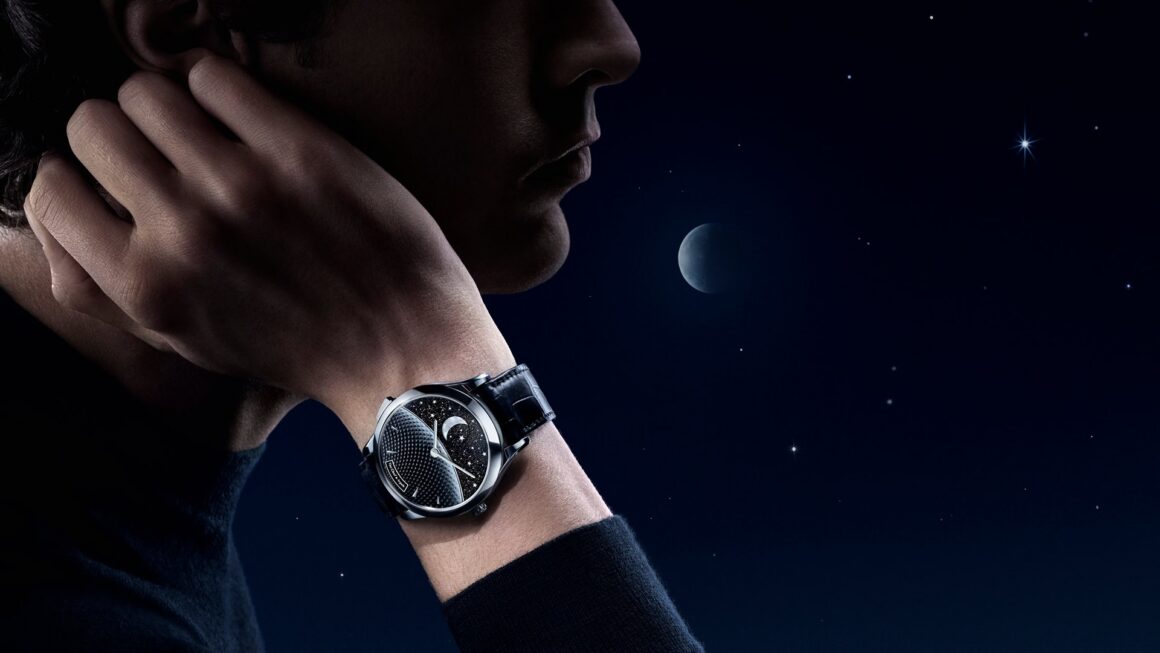 Van Cleef & Arpels Midnight Jour Nuit Phase de Lune dial close-up